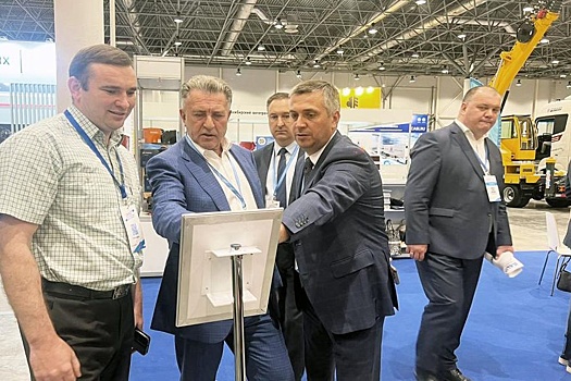 На Сибирском транспортном форуме подняли проблему подготовки водителей