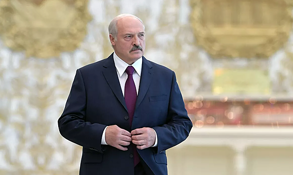 Лукашенко прибыл на границу с Польшей под аплодисменты мигрантов