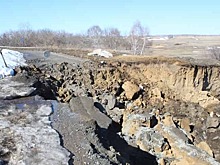 Под Новосибирском в селе Вагайцево полностью провалилась улица Свердлова