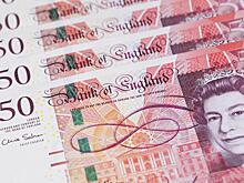 Фунт дешевеет к доллару на неопределенности вокруг Brexit