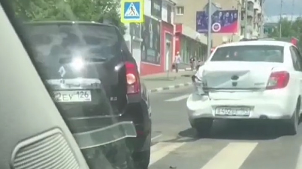 В центре Саратова произошло массовое ДТП