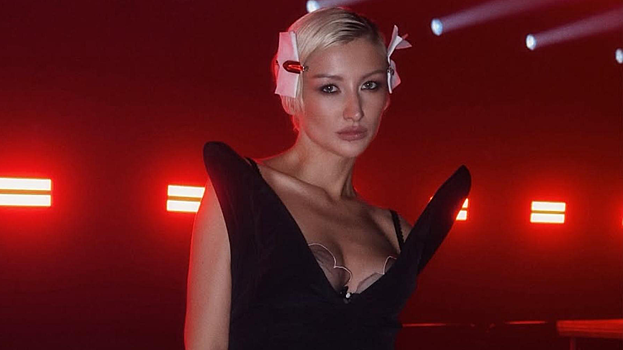 Марго призналась в любви хейтерам: «Наполняюсь этой энергией» — видео Super