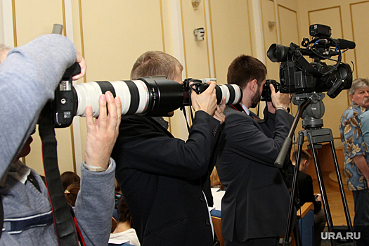 Дума Александровска планирует запретить свободную фото- и видеосъемку заседаний