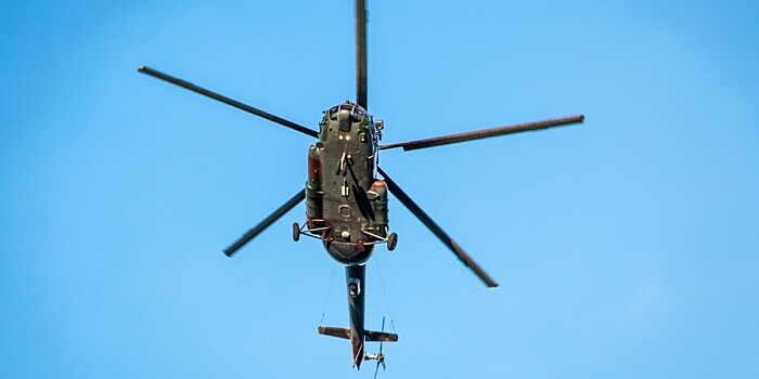 Под Саратовом при взлете опрокинулся на бок вертолет Ми-8, пострадал человек
