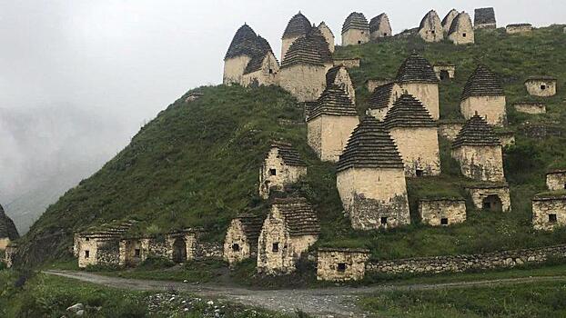 Самый крупный на Кавказе некрополь в Северной Осетии закроют для туристов из-за вандализма