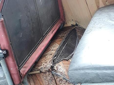 «А в салоне лужи» - очевидец показал состояние некоторых читинских автобусов