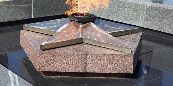 Жители Кинельского района посетили памятные места Самары