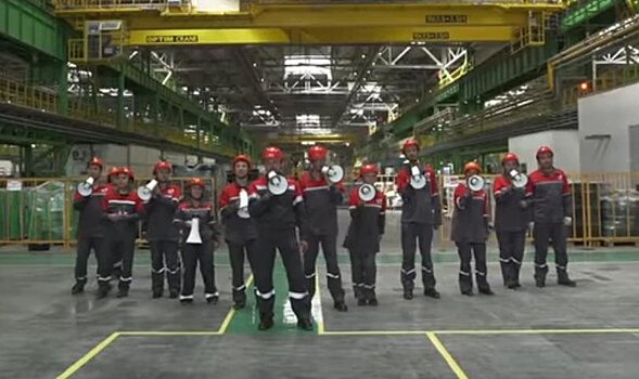 Работники выксунского завода выпустили кавер на «Поворот» к юбилею «Машины времени»