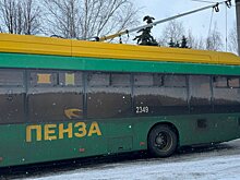 Стоянку троллейбусов рядом с библиотекой объяснили