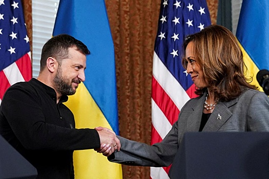 Антонов призвал американских политиков опомниться на фоне визита Зеленского