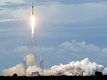 Первая ступень Falcon 9 успешно отделилась от стартовавшей к МКС ракете