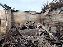Две легковушки сгорели за день в Волгоградской области