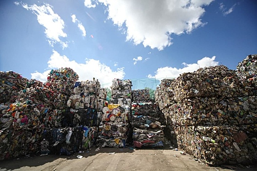 В центрах госуслуг Южнопортового начался прием заявок на оформление льготы по вывозу мусора