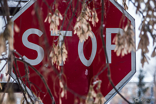 Электричка снесла легковушку в Екатеринбурге