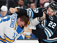 Россиянин Торопченко подрался с канадцем МакБэйном на второй секунде матча НХЛ