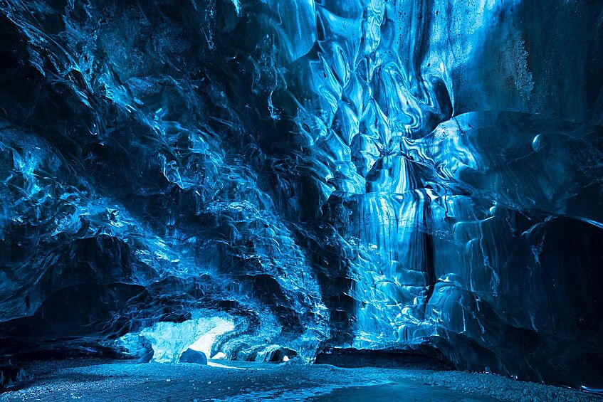 «Ледяные пещеры». Третье место в номинации «Пейзажи природы»