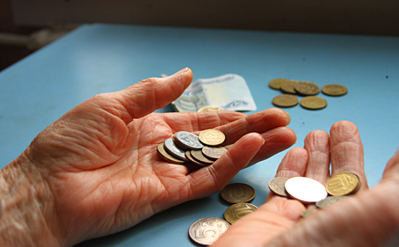 Месяц без света прожила незрячая пенсионерка в Новосибирске