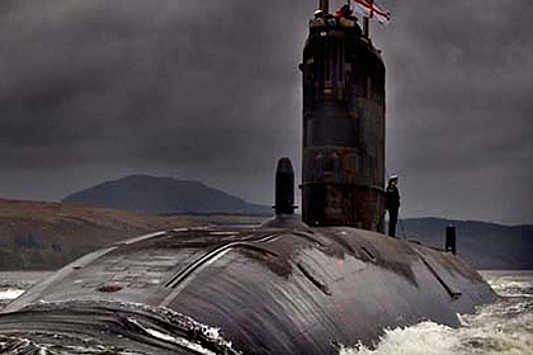 Военные устроили барбекю на атомной подводной лодке