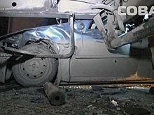В столице Урала Renault влетел под фуру - двое пострадавших
