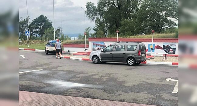 Концепты обновленного Lada Largus были замечены на юге России
