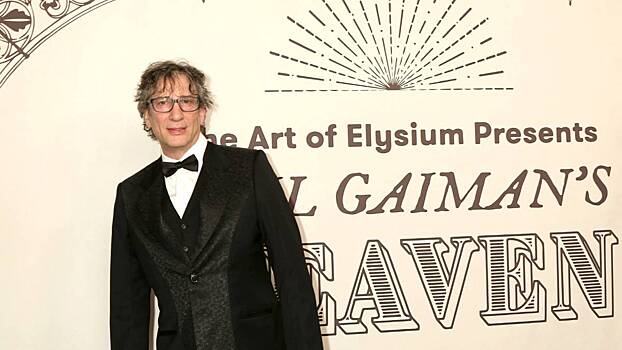 Писатель Гейман прокомментировал обвинения в изнасиловании в свой адрес