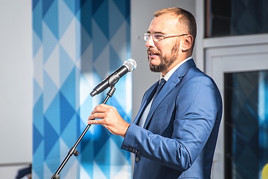 Юрист оценил возможность лишения мандата депутата Заксобрания Новосибирской области Ивана Сидоренко