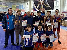 12 медалей завоевали оренбургские борцы на первенстве ПФО