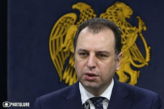 Решение и усложнение проблем: Ереван прокомментировал назначение Хачатурова
