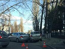В Курске за сутки зафиксировано два ДТП с грузовиками