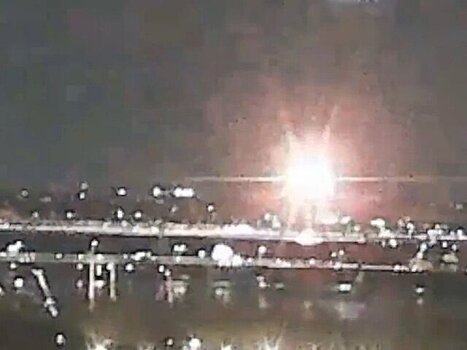 Появилось видео момента столкновения самолета с вертолетом в Вашингтоне