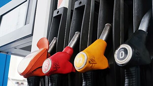 СМИ: спрос на бензин в России рекордно обрушился