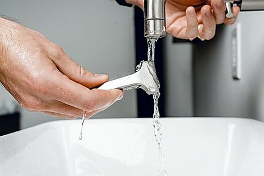 Российский дерматолог назвала причины для отказа от бритья подмышек