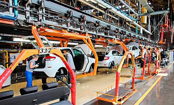 Продажи новых автомобилей в Петербурге упали почти на 60 % в 2022 году