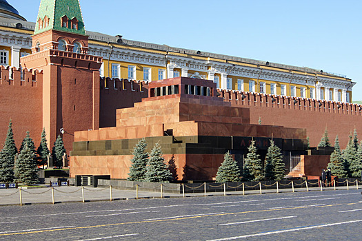 Что на самом деле символизирует форма мавзолея