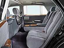 Toyota сделала бизнес-седан с шерстяным салоном