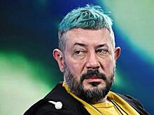 Артемий Лебедев дал совет сильно пьющему зрителю и назвал его «безвольной соплей»