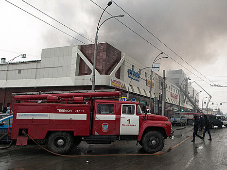 Красный крест выплатил семьям жертв пожара в "Зимней вишне" по 1,1 млн рублей