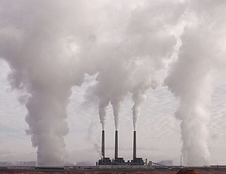Производство стали и цемента выбрасывает слишком много углекислого газа