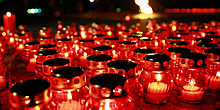«Линия памяти»: 1418 свечей зажгли в московском парке «Музеон»