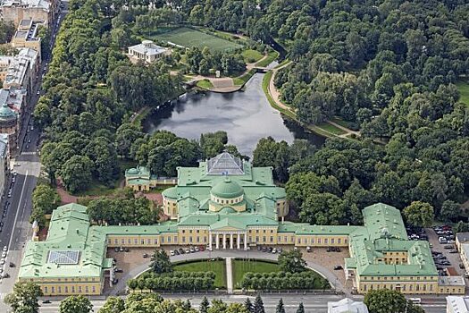 Таврический дворец: как резиденцию князя Потемкина превратили в казармы и конюшни