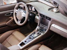 Какие люксовые машины покупали в 2021 году российские водители?