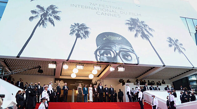 Звезды не болеют? Каннский фестиваль открылся без ограничений