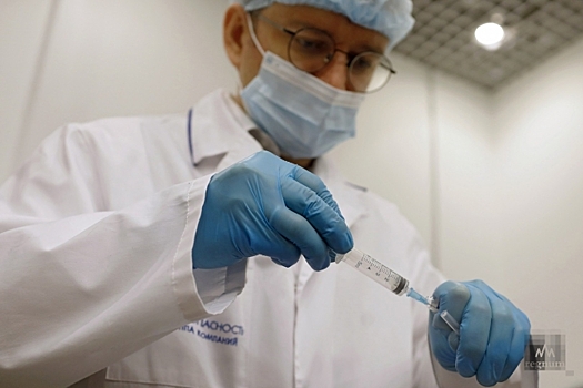 Вакцинацию от коронавируса прошли 2,8 тыс. человек из числа персонала ПМЭФ