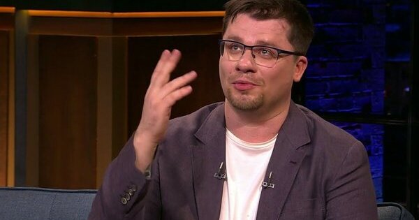 Гарик Харламов слег с температурой и записал