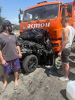ДТП с шестью машинами произошло на М4 в Ростовской области
