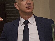 Forbes назвал богатейших людей в мире. На первом месте не Билл Гейтс