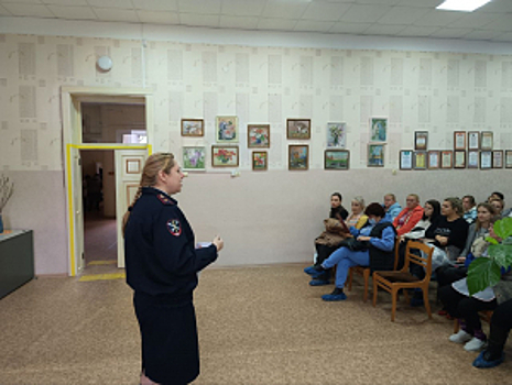 Представители МВД по Республике Крым провели семинар-совещание по противодействию коррупции для работников сферы социального обслуживания