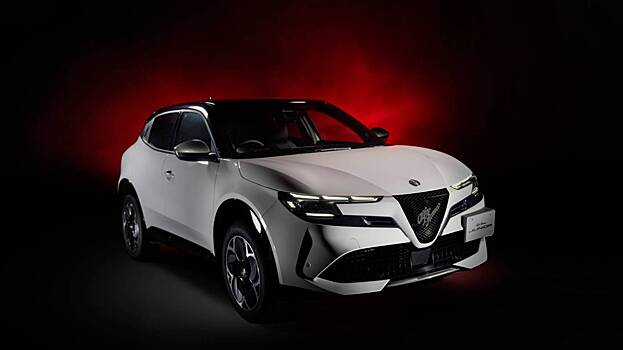 Stellantis Japan анонсировал Alfa Romeo Junior Bianco