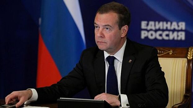 URA.RU: Медведев пригласил Маска в освобожденный бойцами ЧВК "Вагнер" Артемовск