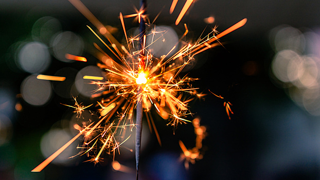 «Безобидная» пиротехника: что не так с бенгальскими огнями